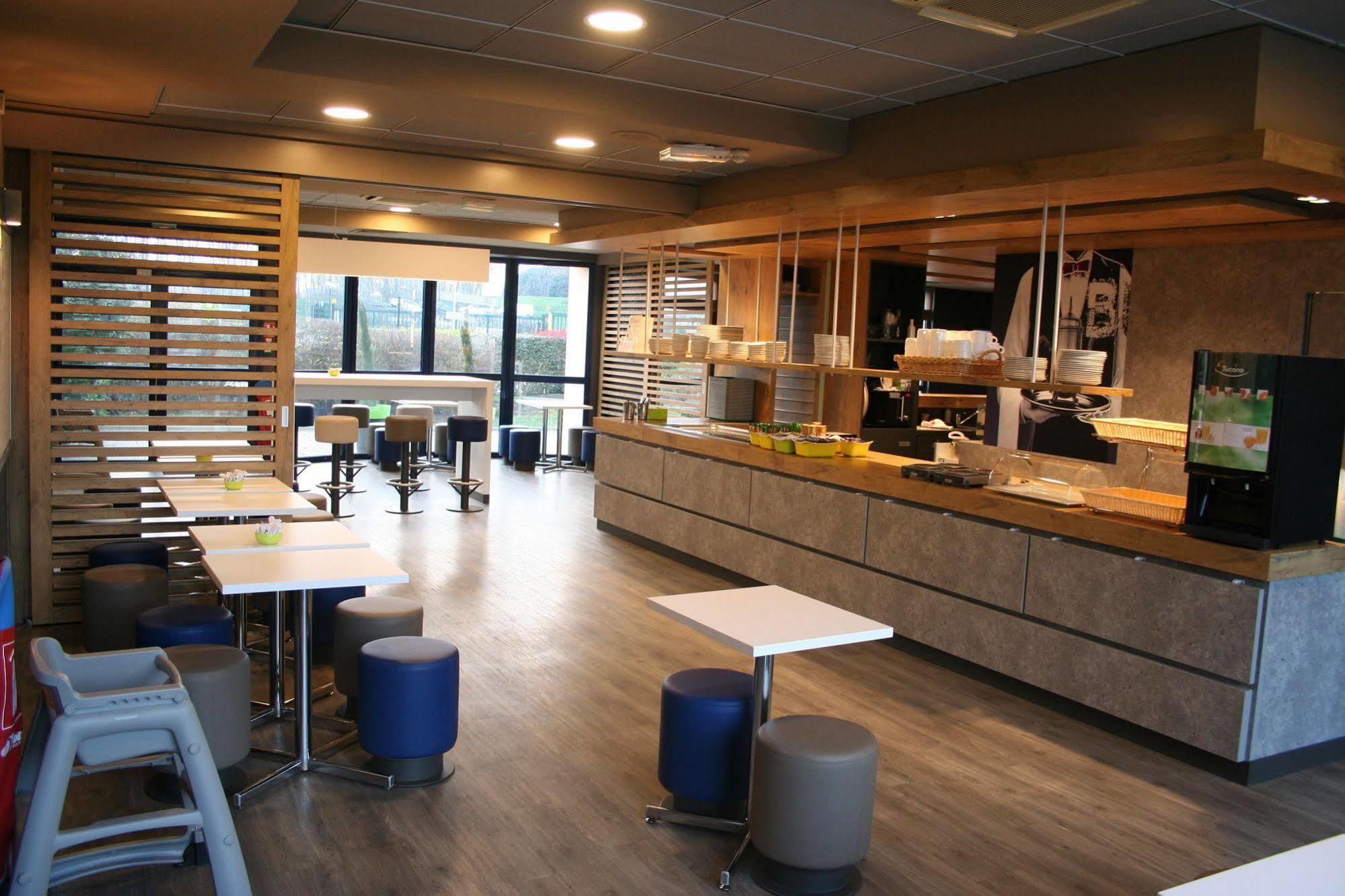 Ibis Budget Marne La Vallee Pontault Combault Eksteriør bilde