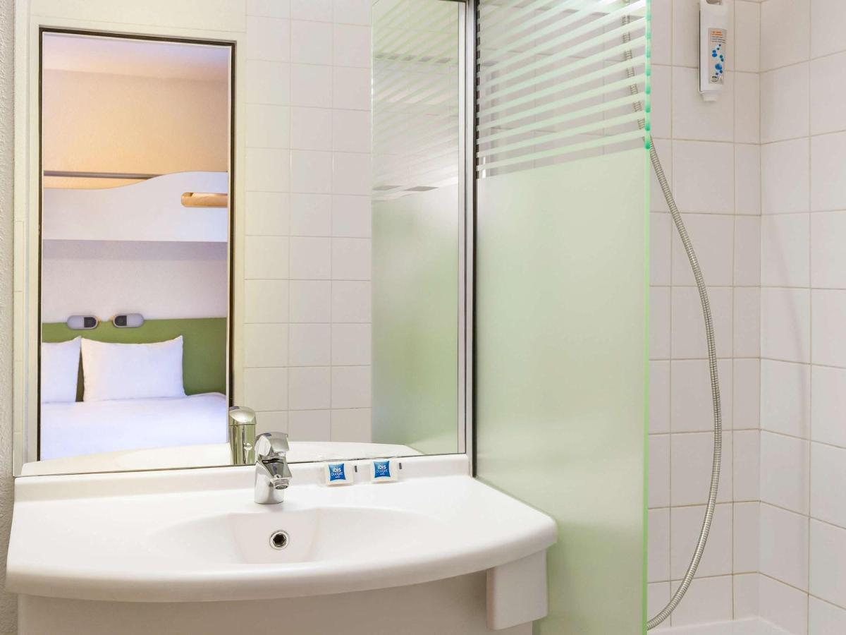 Ibis Budget Marne La Vallee Pontault Combault Eksteriør bilde